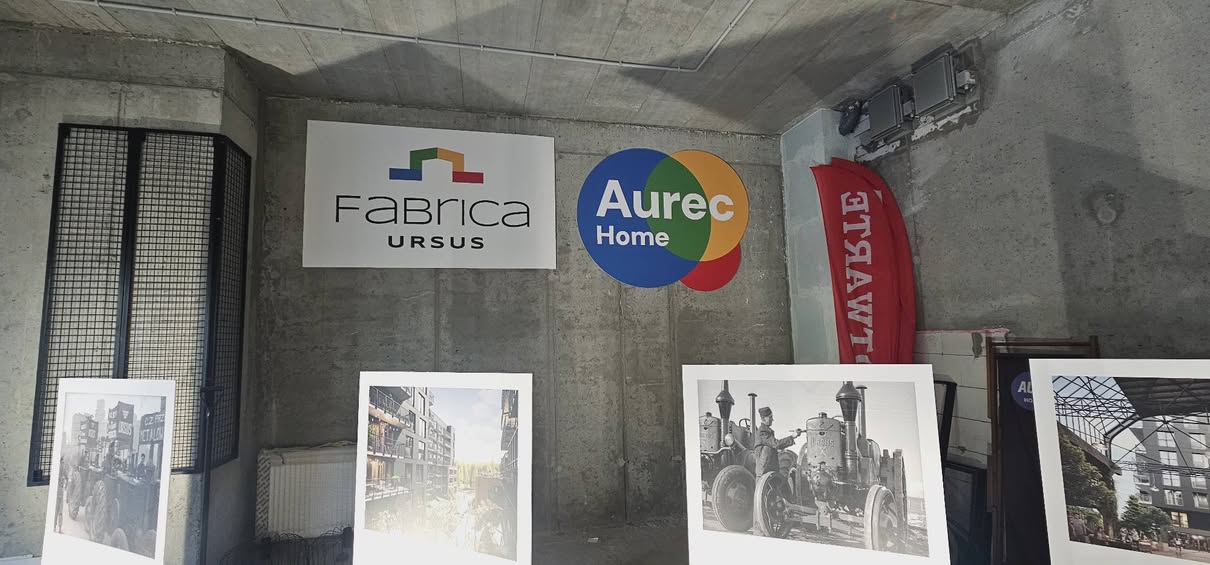 Plansza z logo - widok 1