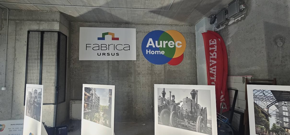 Plansza z logo - widok 2